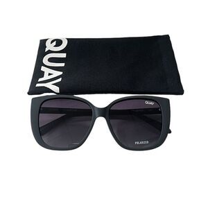 Quay Australia Ever After Medium Sunglasses Black Smoke Polarized